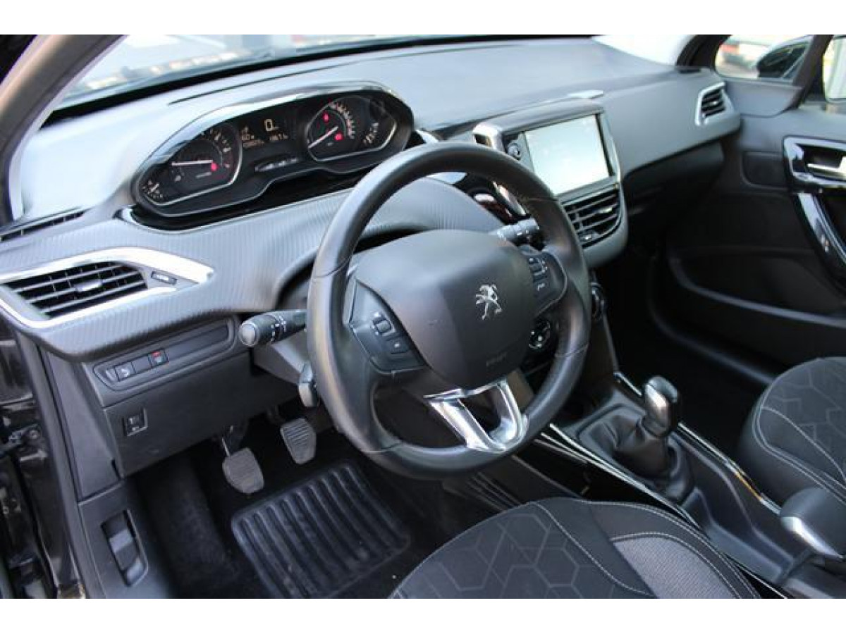 Peugeot 2008 1.2 PURETECH ACTIVE 