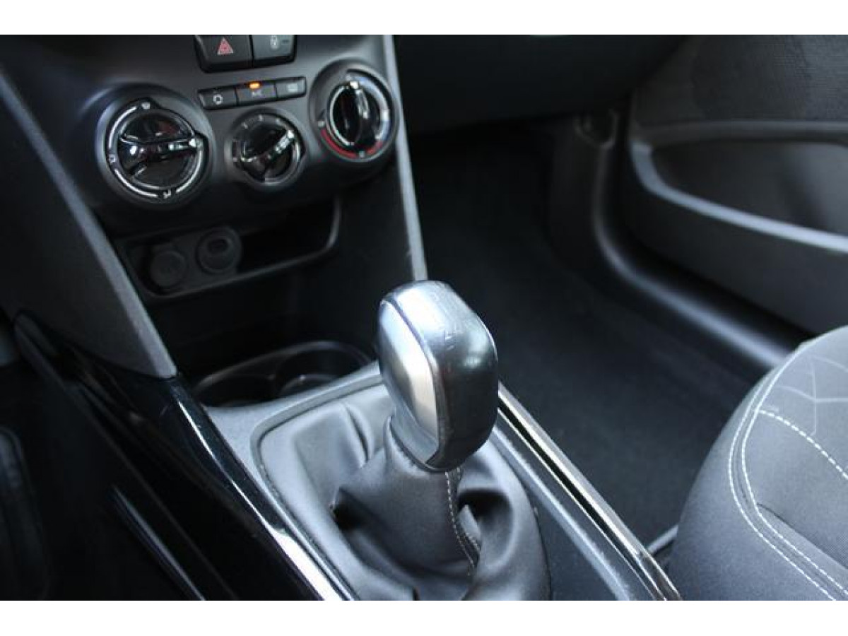 Peugeot 2008 1.2 PURETECH ACTIVE 
