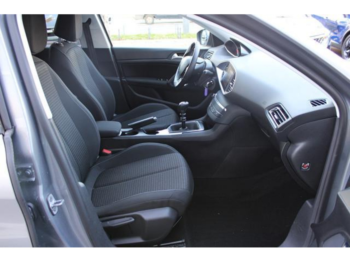 PEUGEOT 308 1.2 PURETECH 