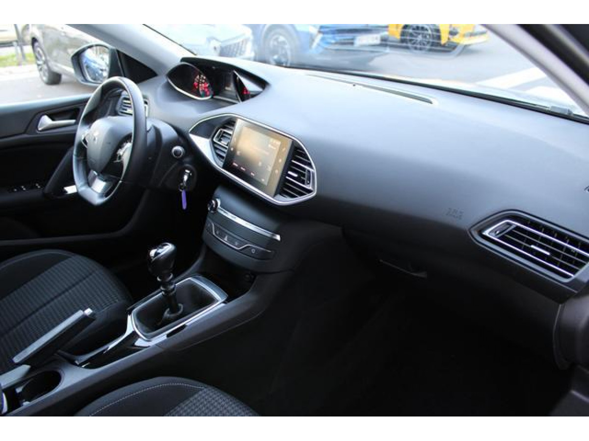 PEUGEOT 308 1.2 PURETECH 