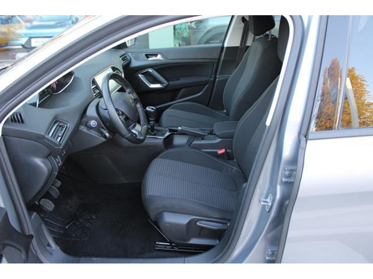 PEUGEOT 308 1.2 PURETECH 