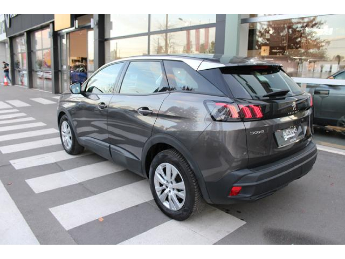 PEUGEOT 3008 1.5 HDI AUT 