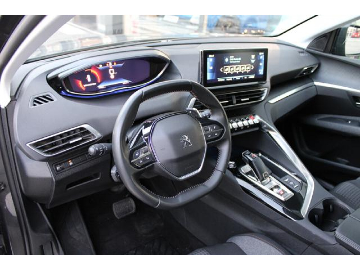 PEUGEOT 3008 1.5 HDI AUT 