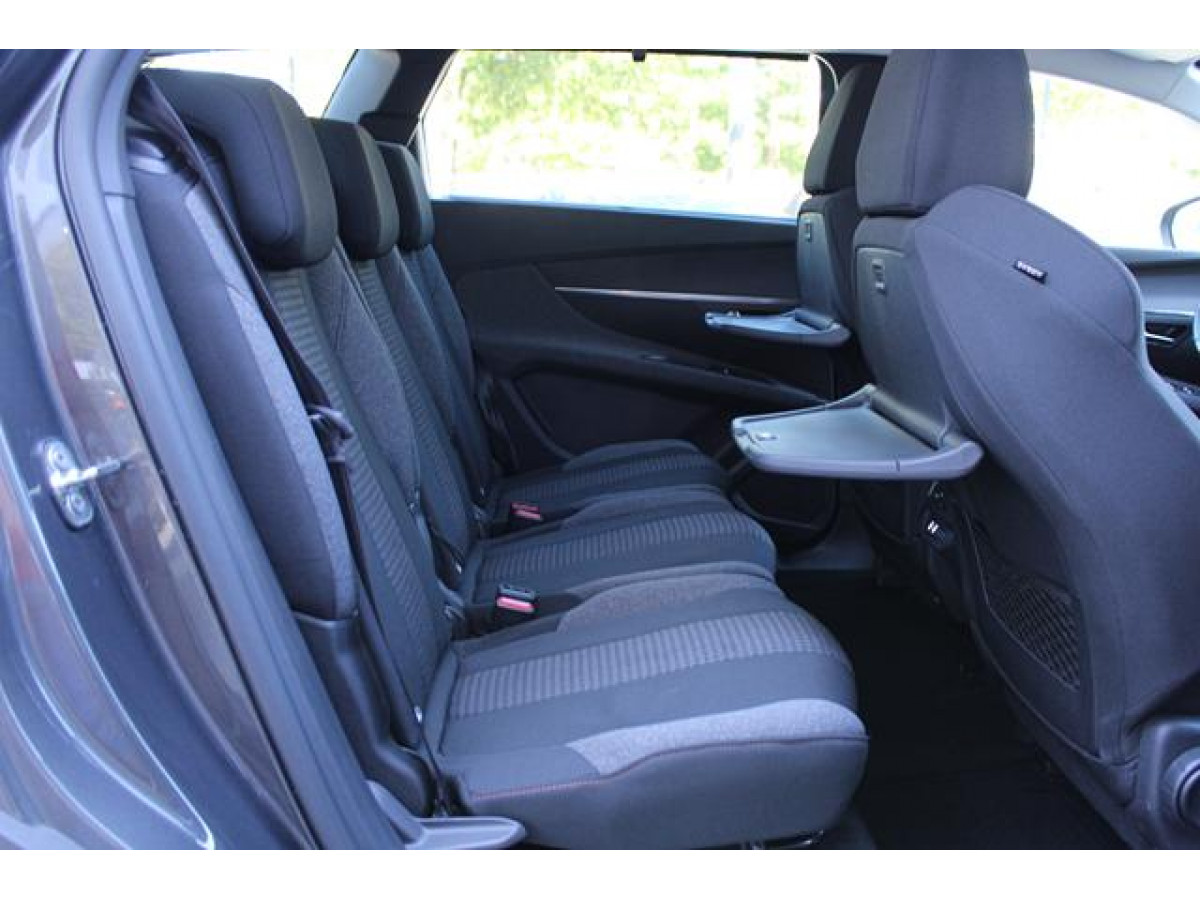 Peugeot 5008 1.5 HDI AUT 