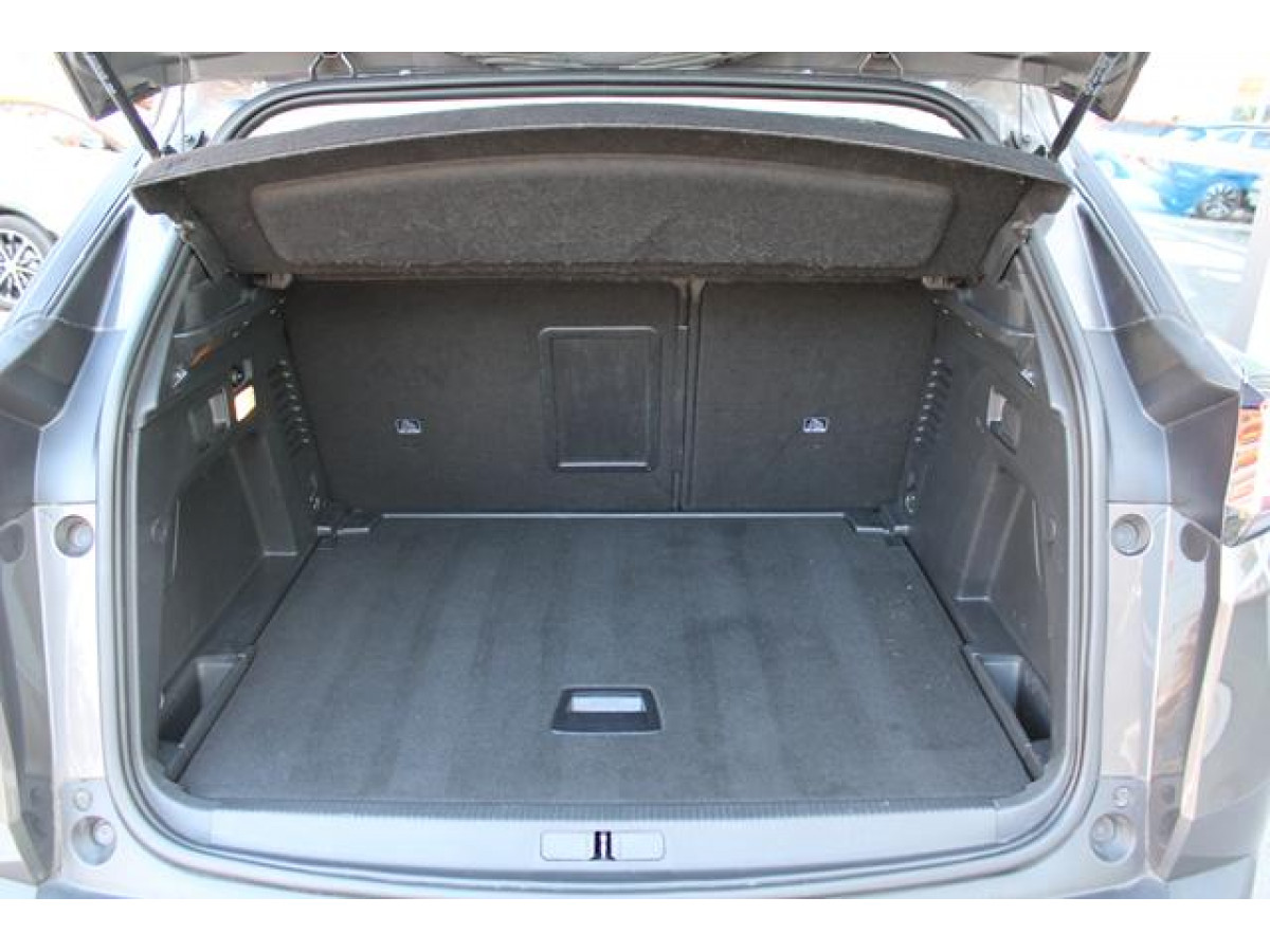 Peugeot 3008 1.2 PURETECH 