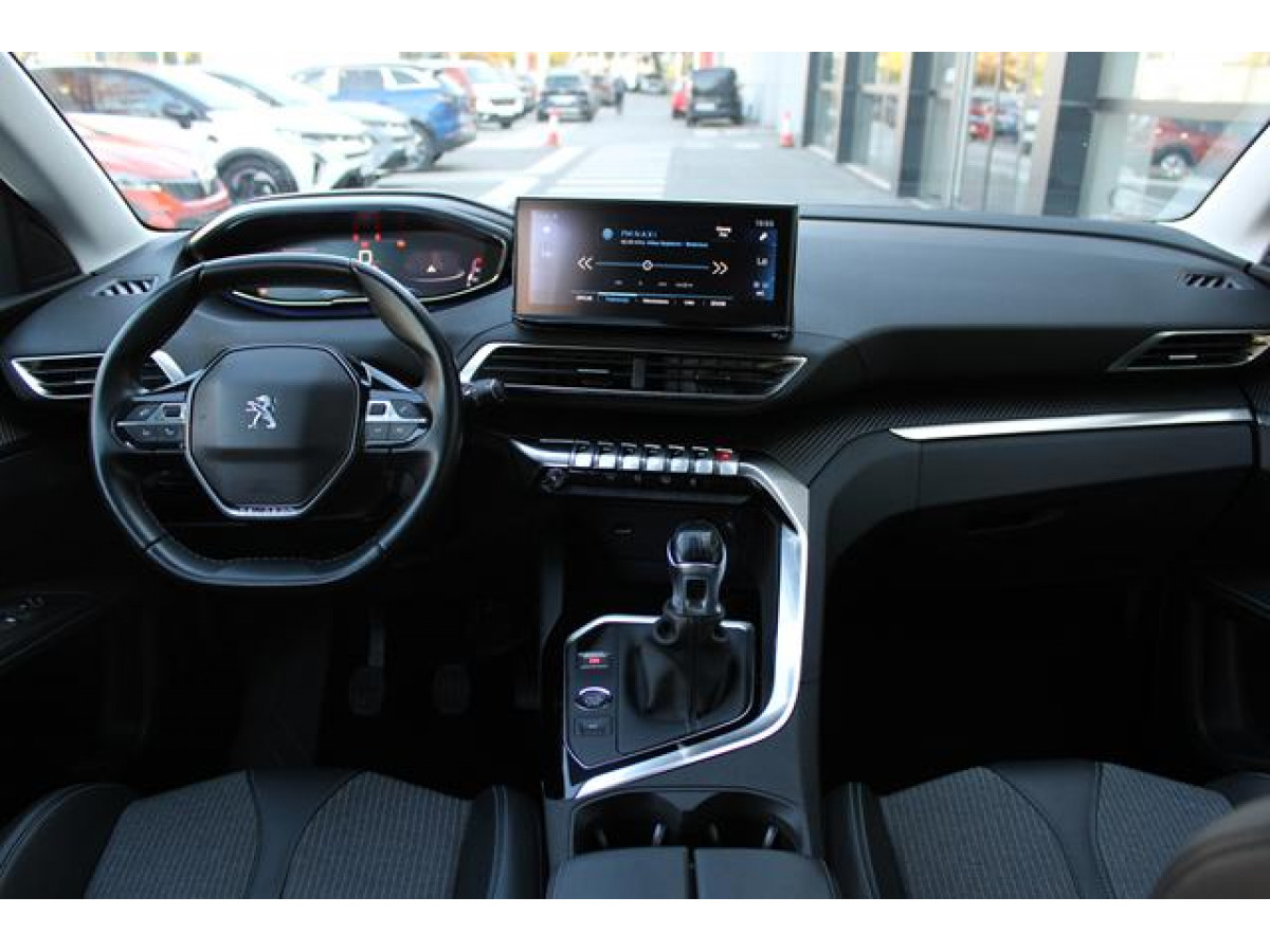 Peugeot 3008 1.2 PURETECH 