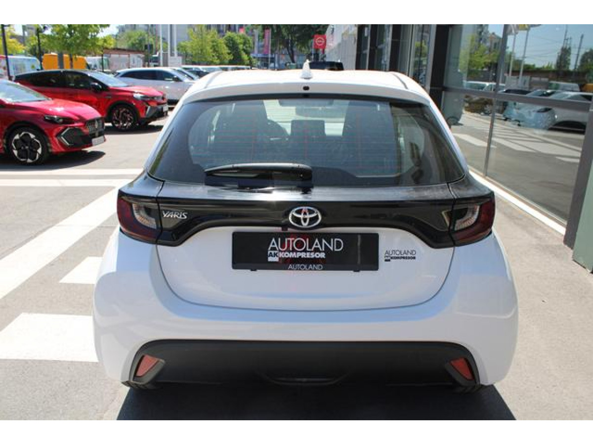 Toyota Yaris 1.5 Luna 