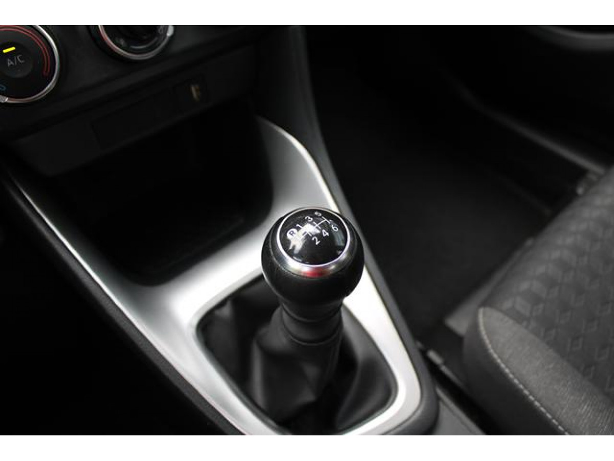 Toyota Yaris 1.5 Luna 