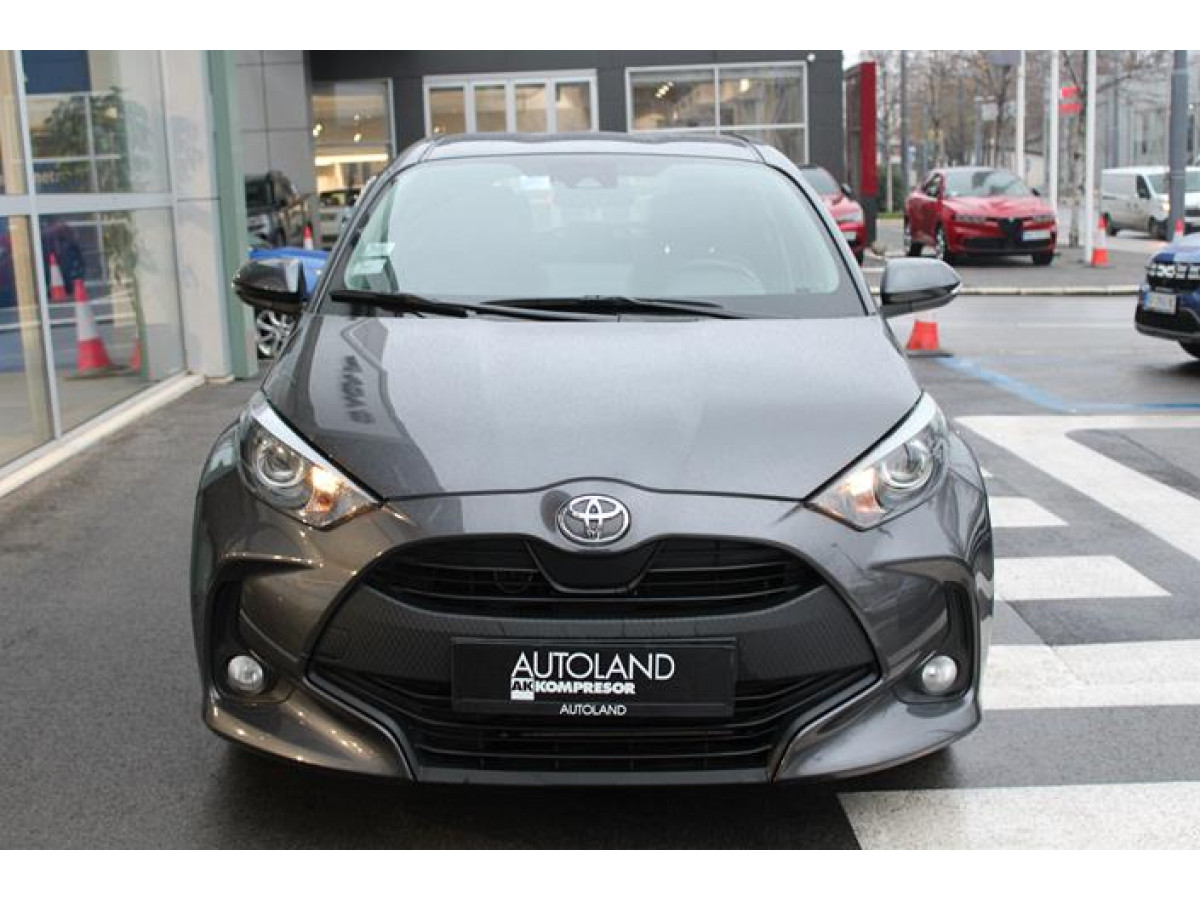 Toyota Yaris 1.5 Luna AUT 