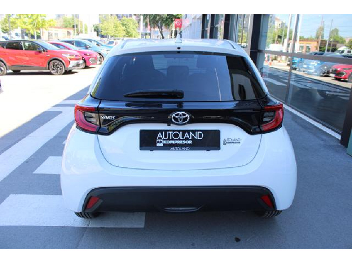 Toyota Yaris 1.5 Luna 