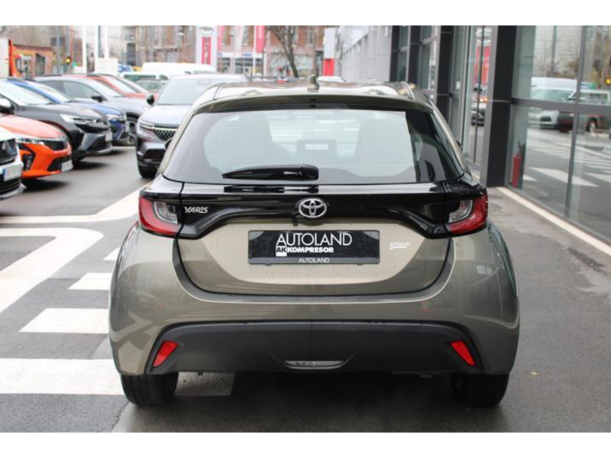Toyota Yaris 1.5 Luna AUT 