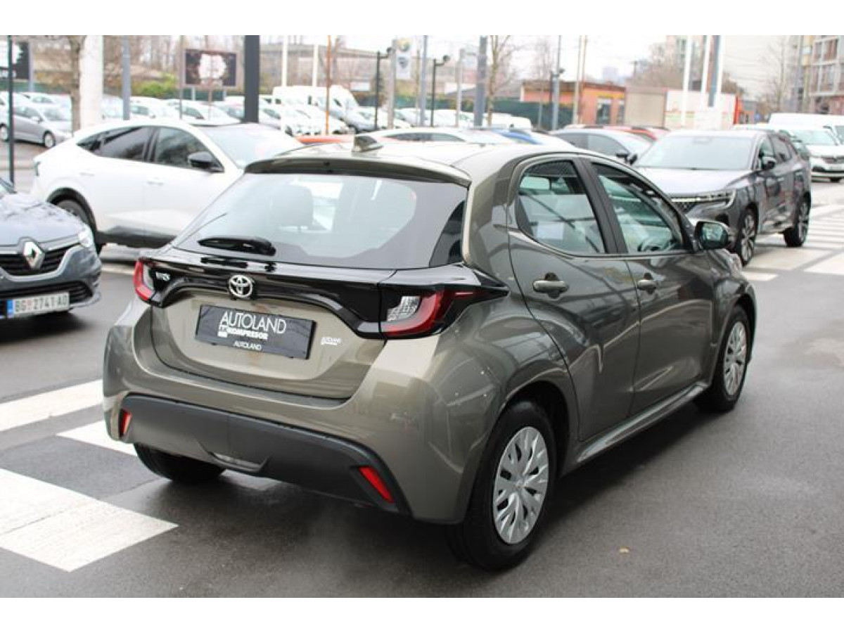 Toyota Yaris 1.5 Luna AUT 