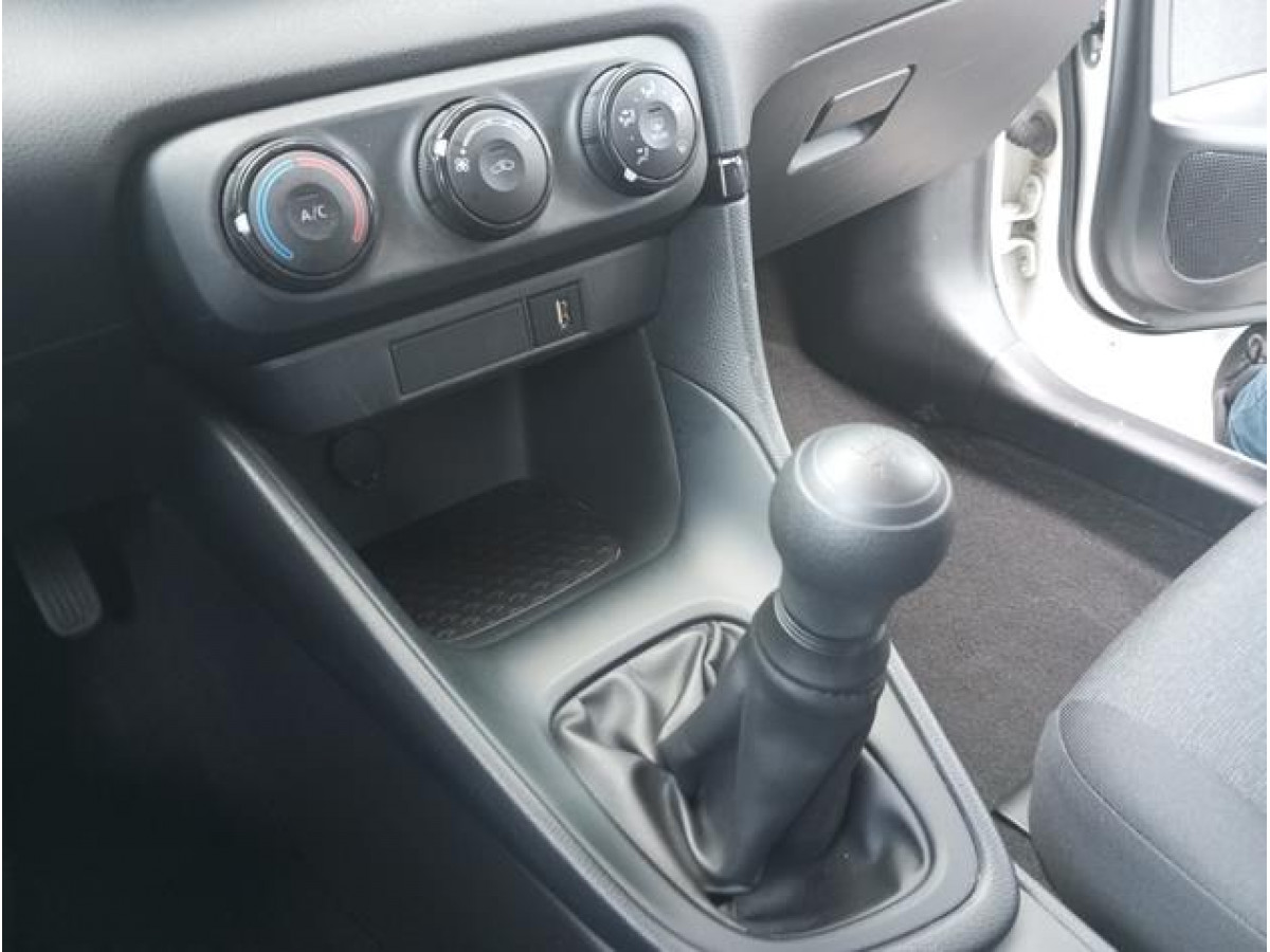 Toyota Yaris 1.0