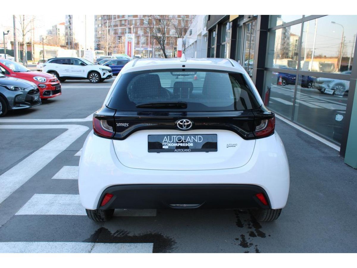 Toyota Yaris 1.0 