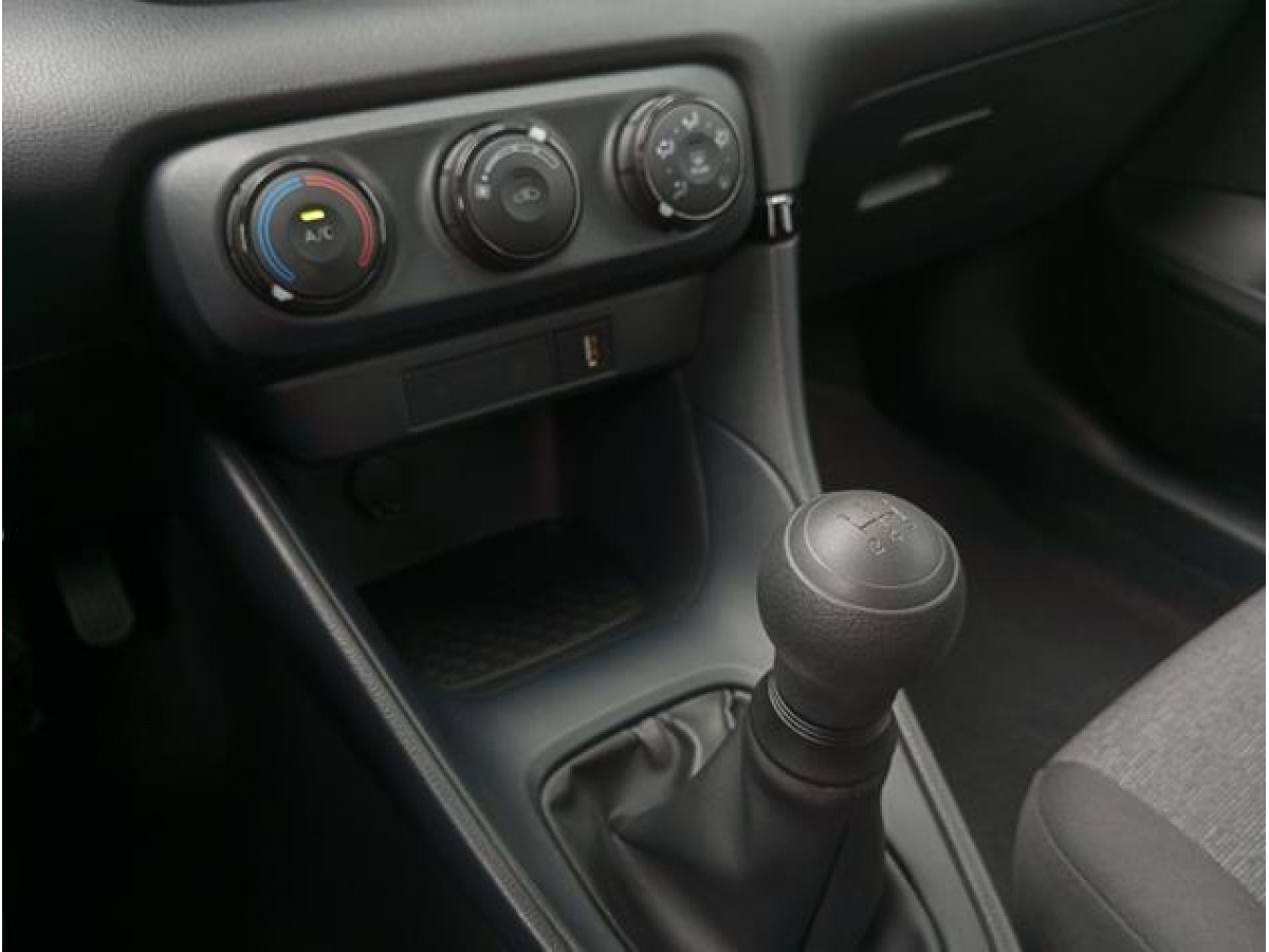 Toyota Yaris 1.0