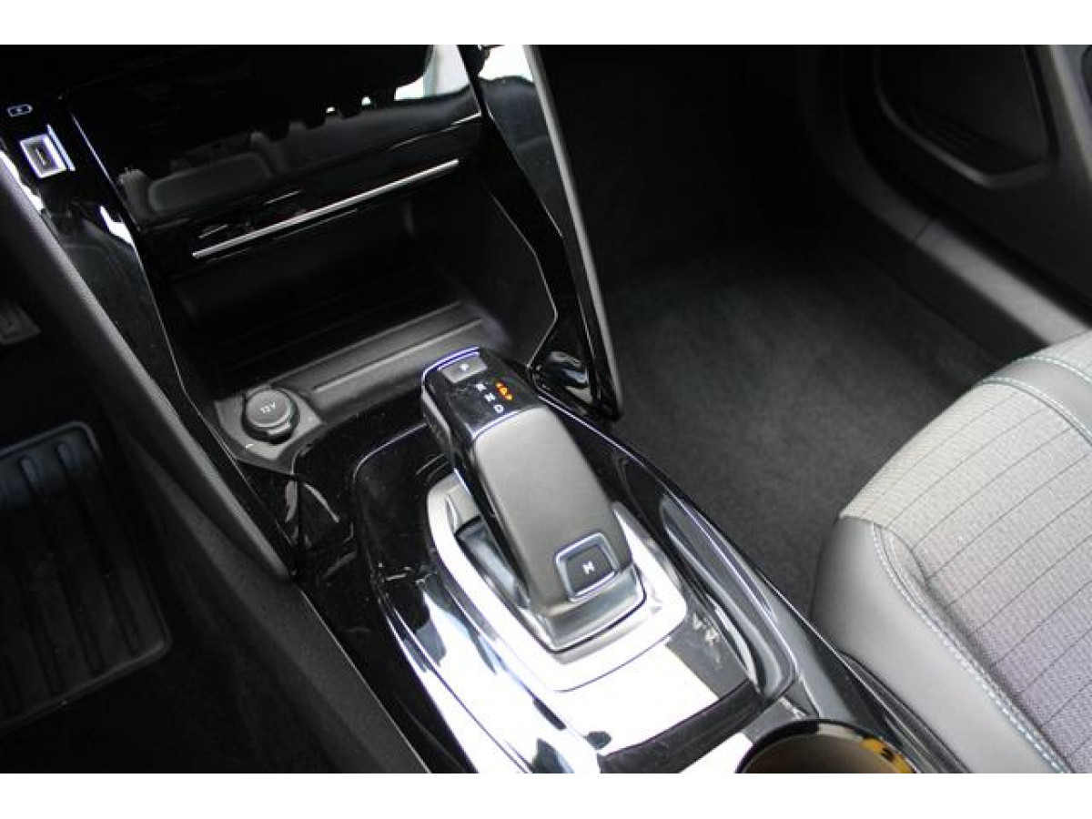 Peugeot 2008 1.5 HDI 