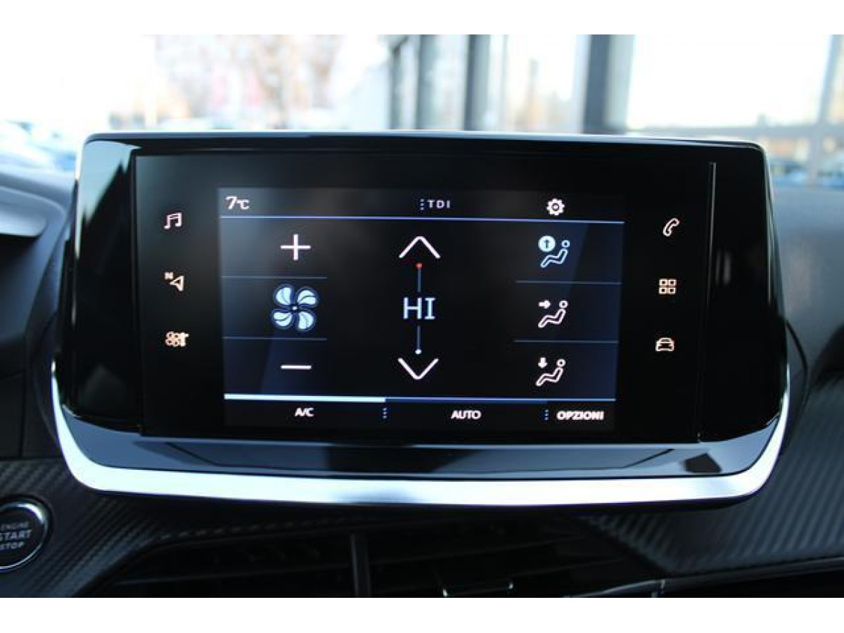 Peugeot 2008 1.5 HDI AUT 