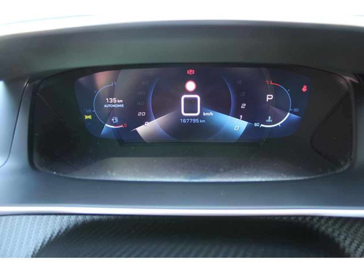 Peugeot 2008 1.5 HDI AUT 