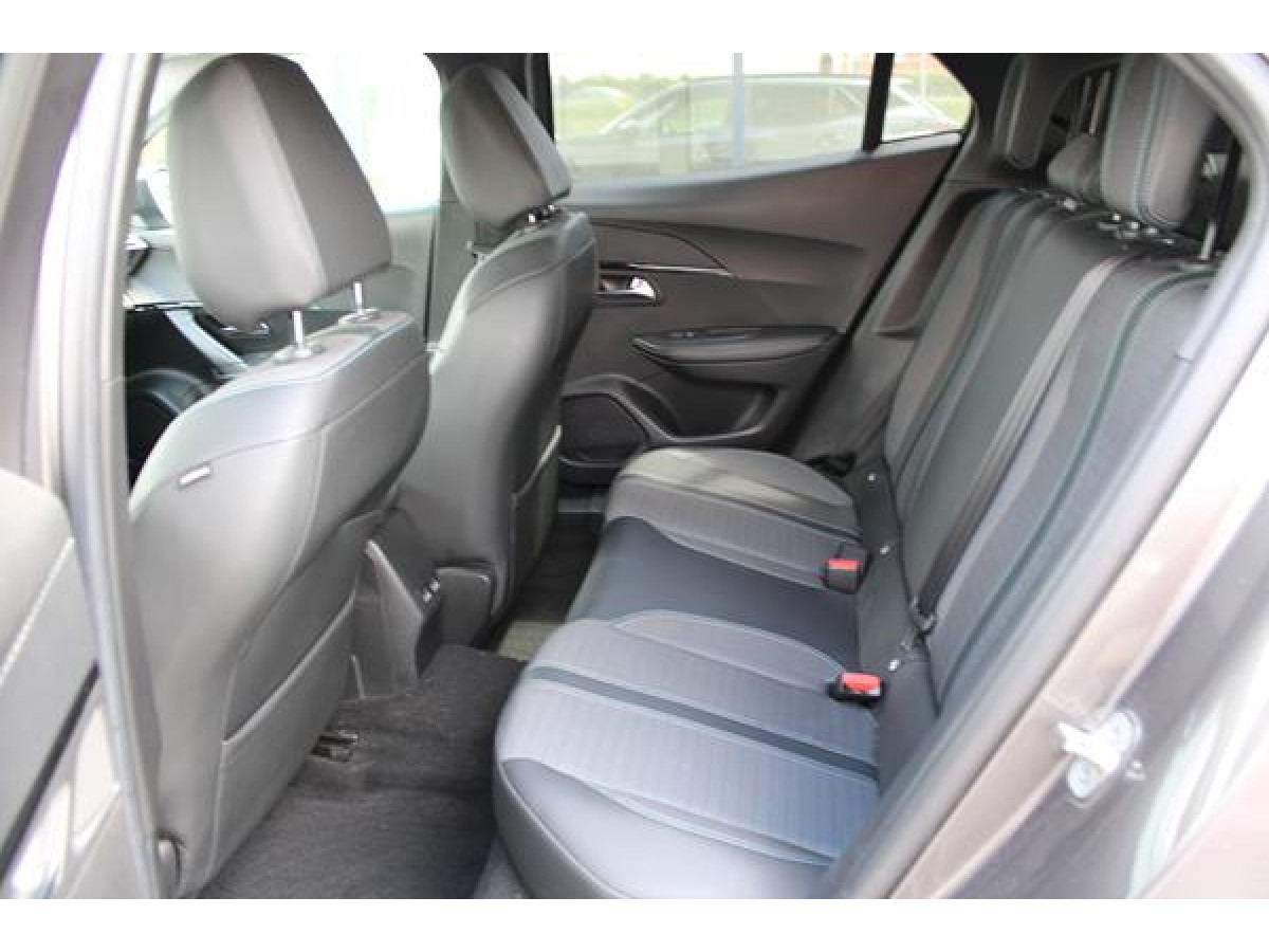 Peugeot 2008 1.2 Allure 