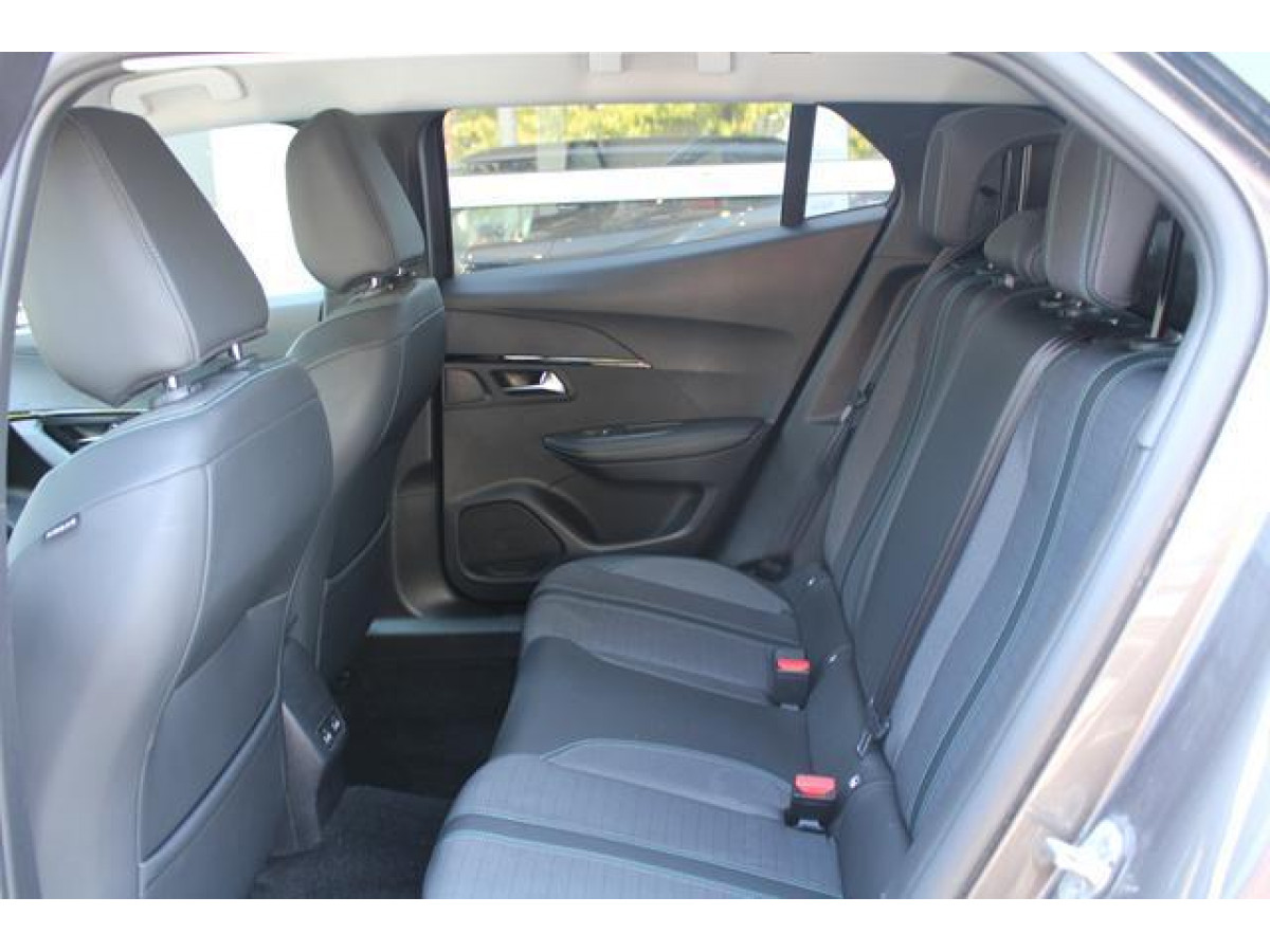 Peugeot 2008 1.2 PURETECH ACTIVE 