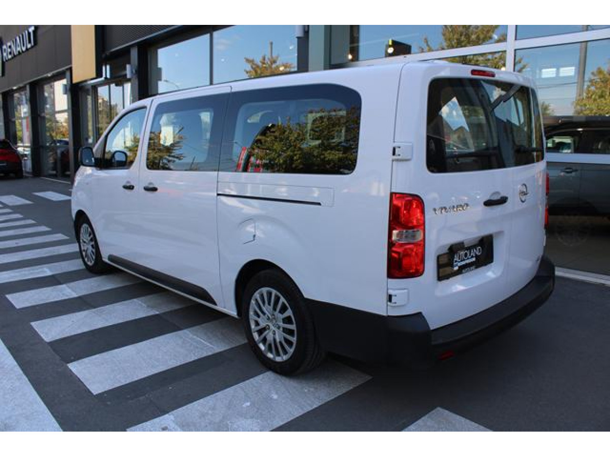 Opel Vivaro 2.0 L 180 A 8 