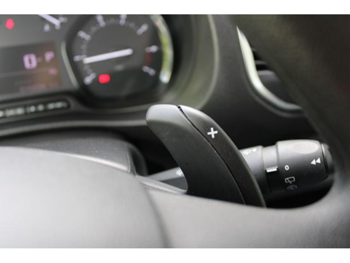 OPEL VIVARO 2.0 AUT 