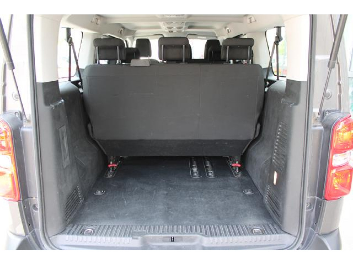 OPEL VIVARO 2.0 AUT 