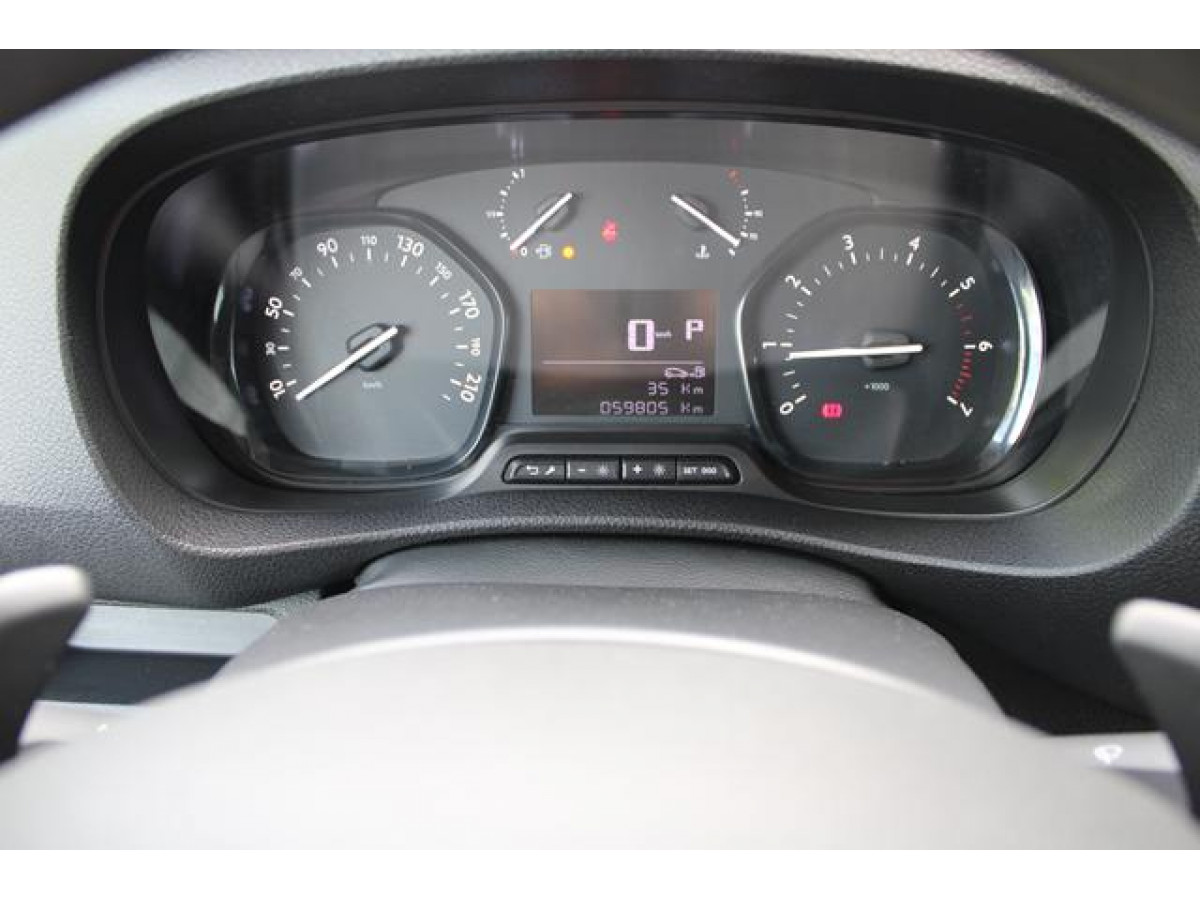 OPEL VIVARO 2.0 AUT 