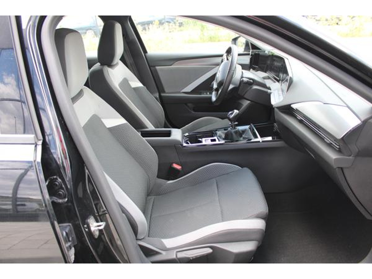 Opel Astra L 1.2 Edition 