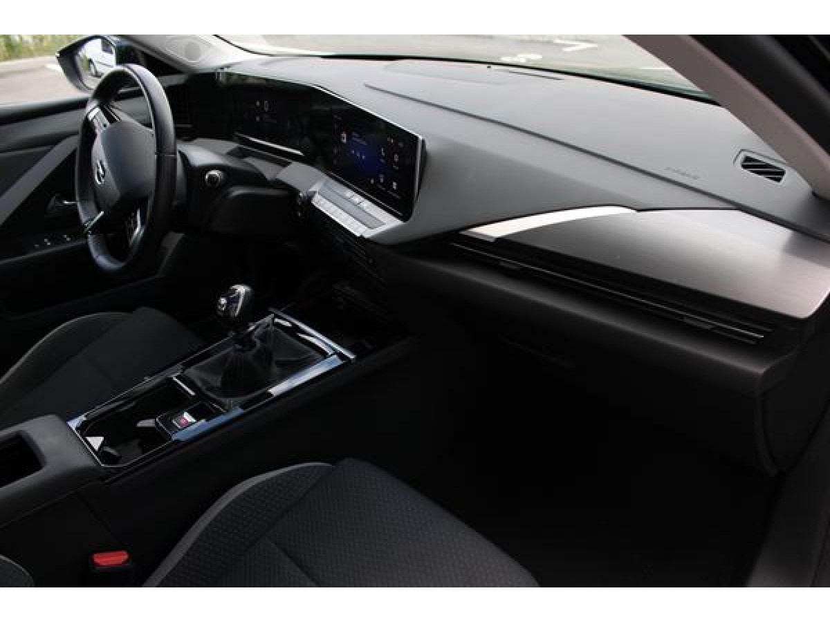 Opel Astra L 1.2 Edition 