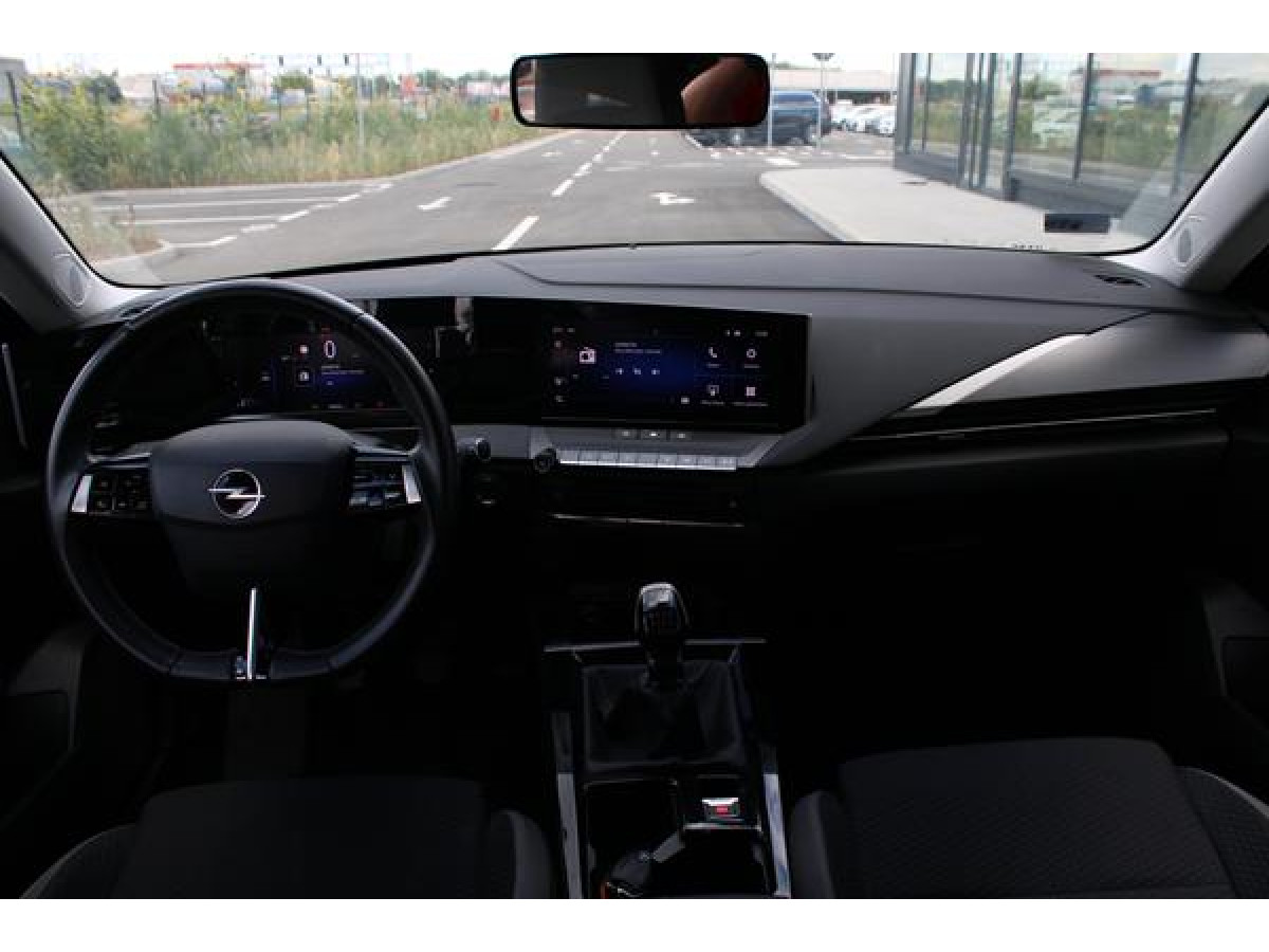 Opel Astra L 1.2 Edition 