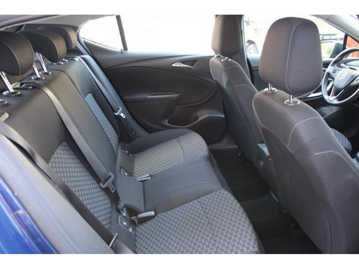 Opel Astra K 1.5 CDTI EDITION 