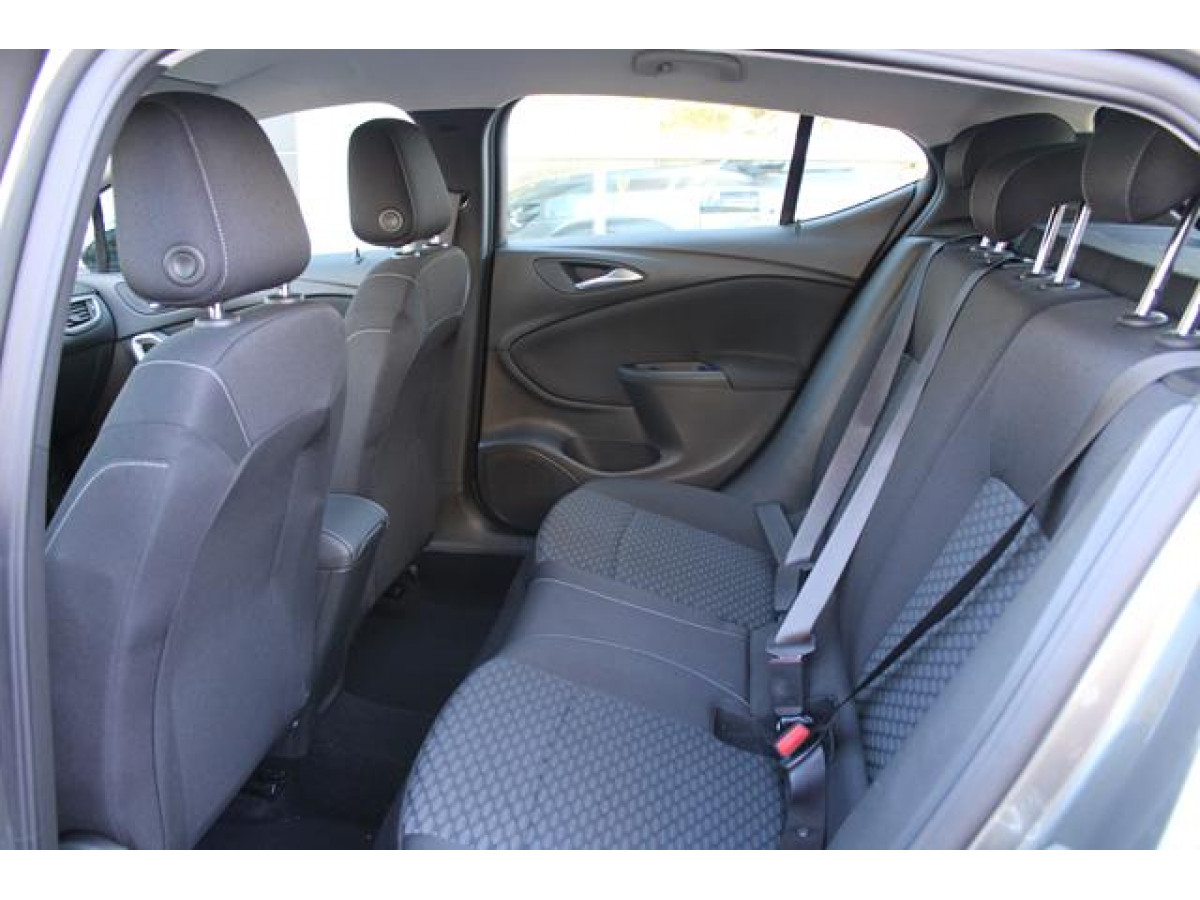 Opel Astra K 1.5 CDTI EDITION 