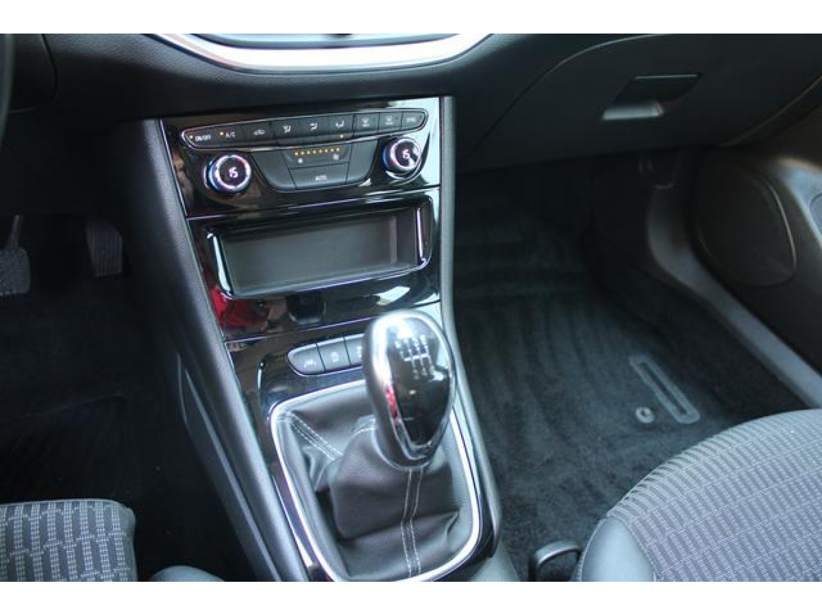 Opel Astra K 1.2 TURBO ELEGANCE 