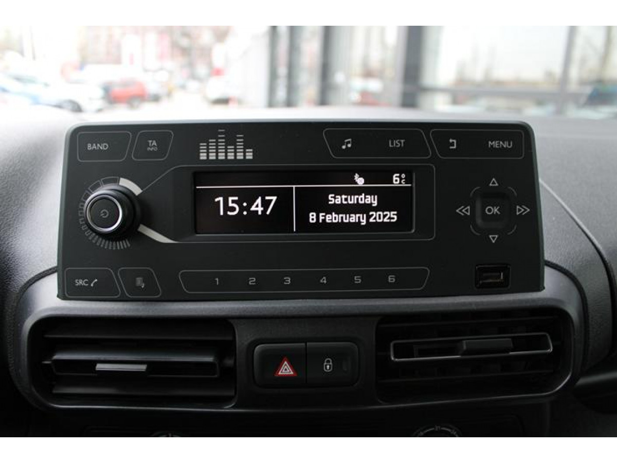 Opel Combo 1.5 HDI AUT 