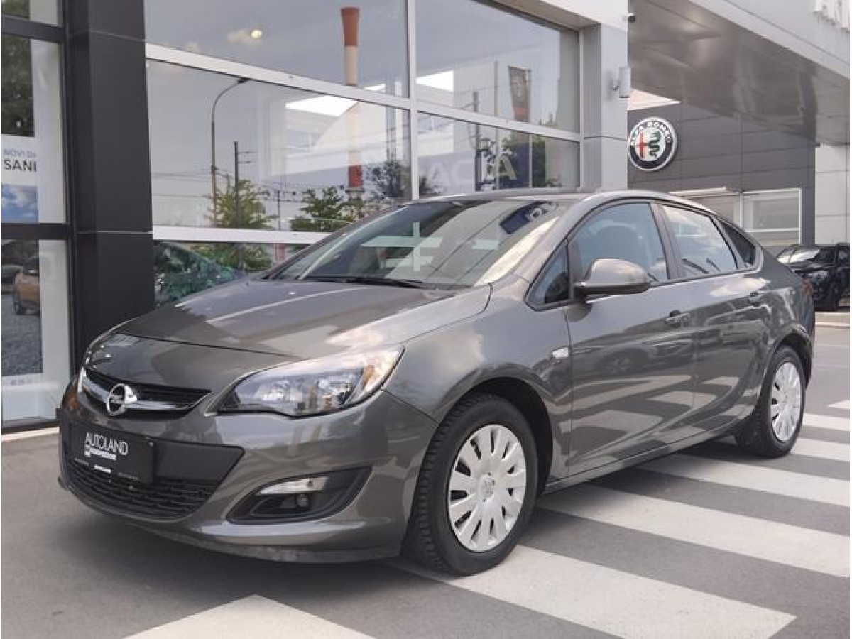 Opel Astra J 1.4 tng Enjoy