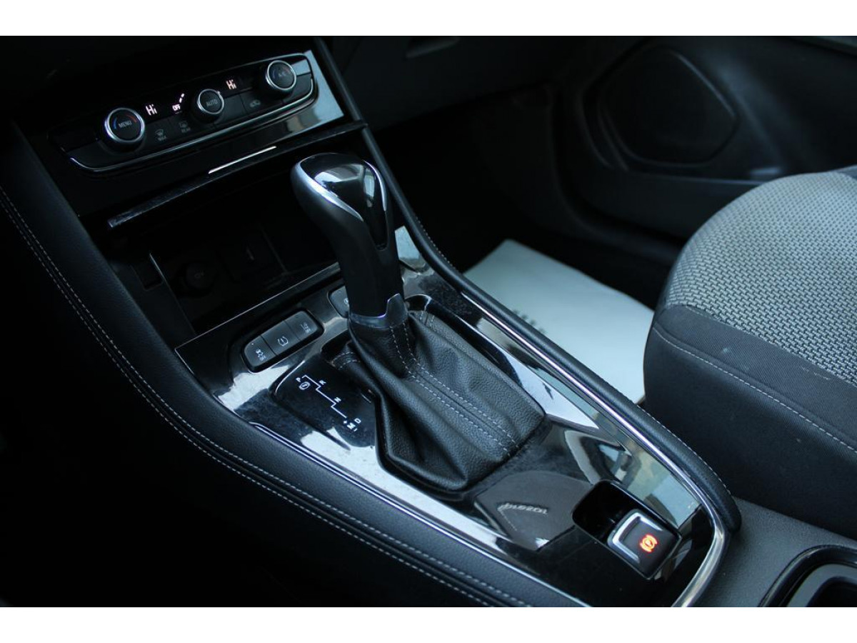 Opel Grandland X 1.5 HDI Business AUT 