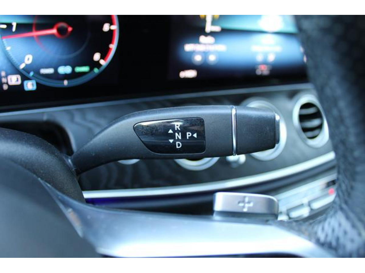 Mercedes Benz E 220 Hybrid 4 MATIC 