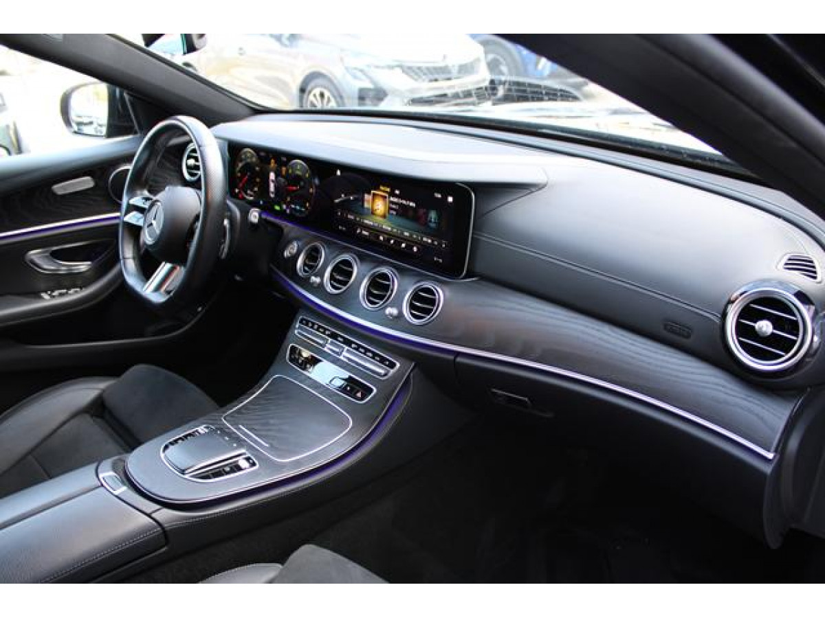 Mercedes Benz E220 D Hybrid 4MATIC 