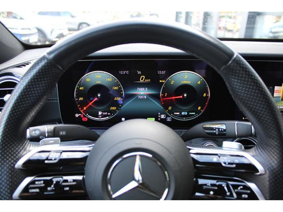 Mercedes Benz E220 D Hybrid 4MATIC 