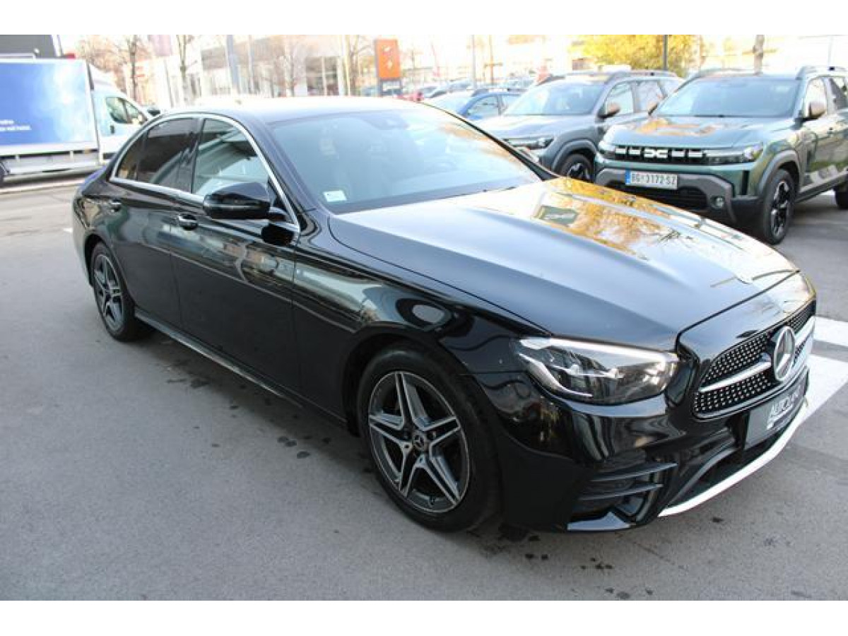 Mercedes Benz E 220 2.0 D HYB. 4MATIC 