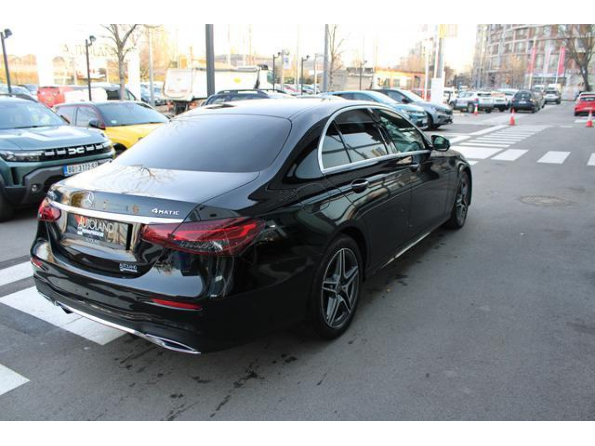 Mercedes Benz E 220 2.0 D HYB. 4MATIC 