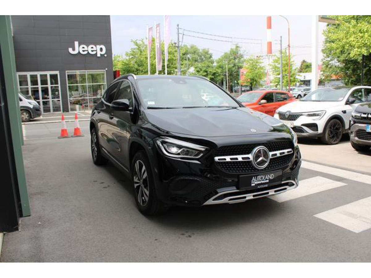 Mercedes Benz GLA 200 1.3 AUT 