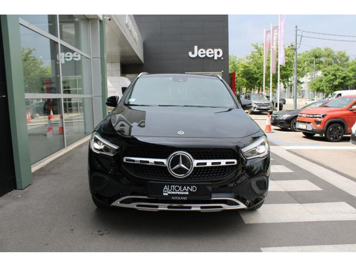Mercedes Benz GLA 200 1.3 AUT 