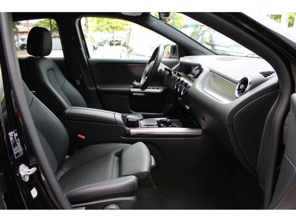 Mercedes Benz GLA 200 1.3 AUT 