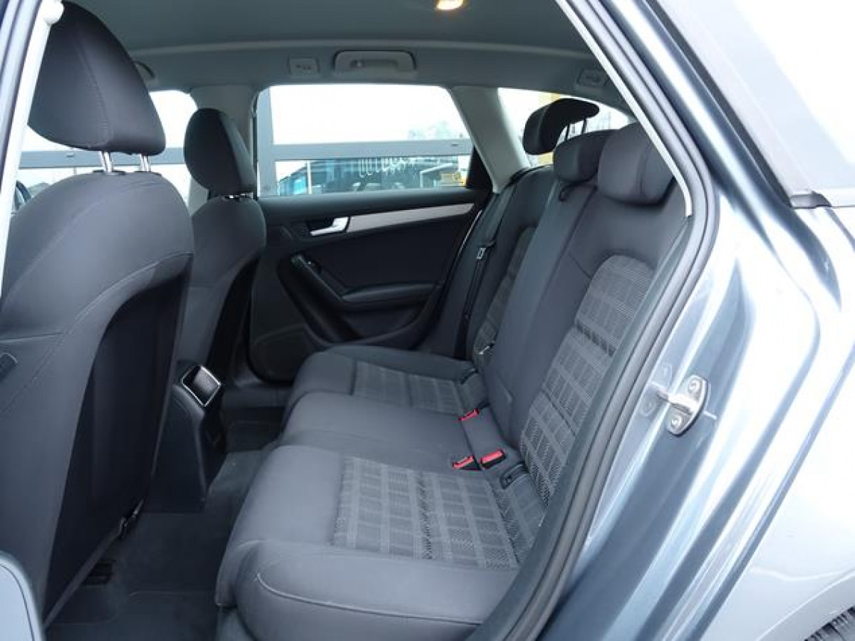 Audi A4 AVANT 2.0 TDI 