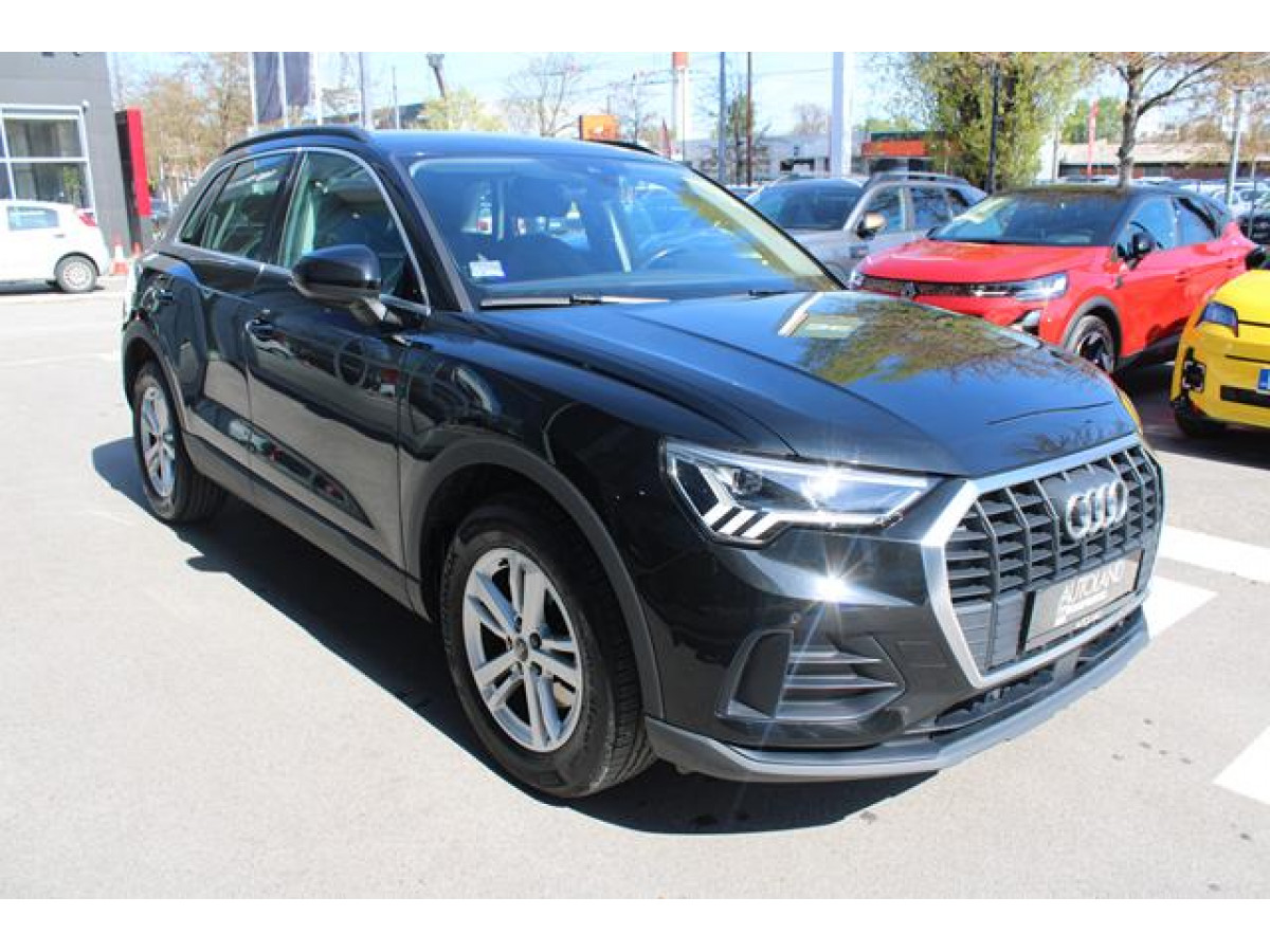 Audi Q3 2.0 TDI S TRONIC 