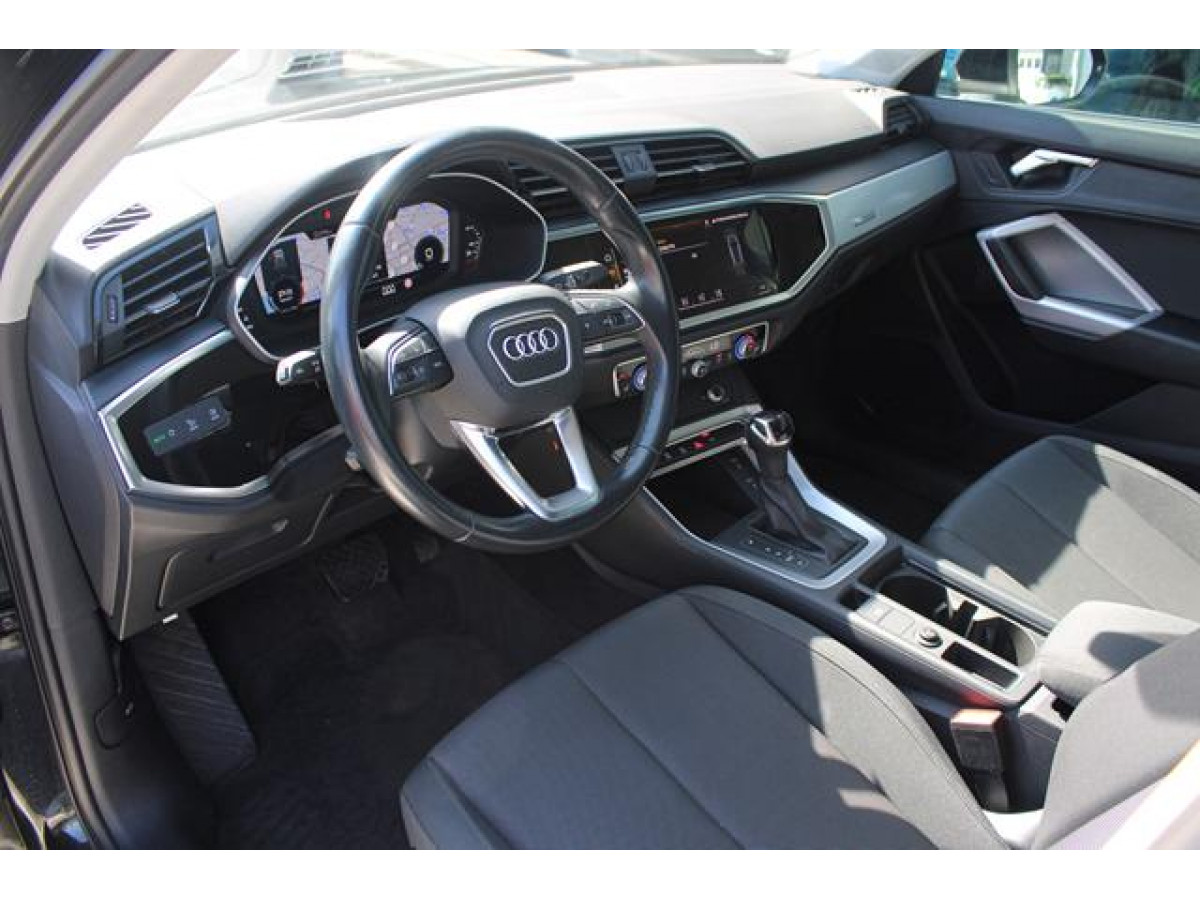 Audi Q3 2.0 TDI S TRONIC 