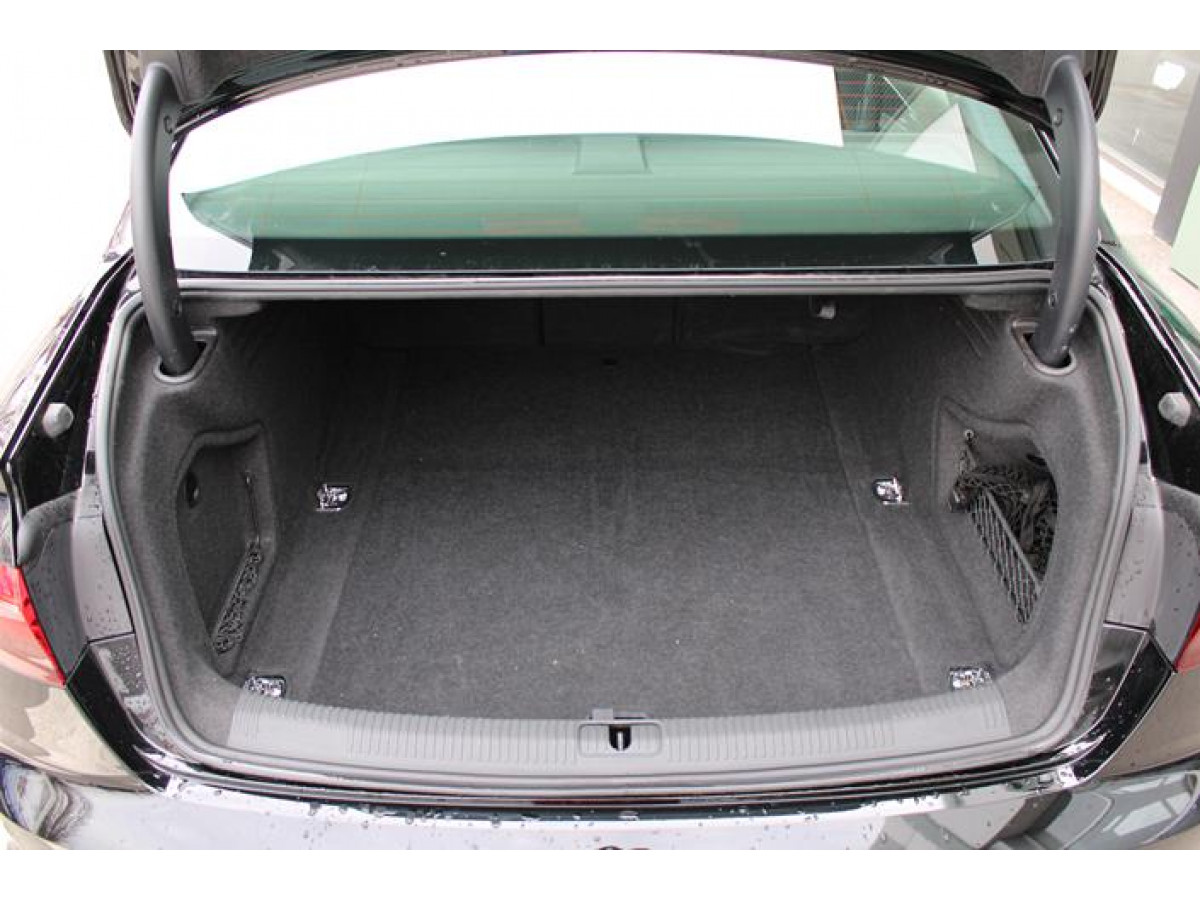 Audi A4 2.0 TFSI Hybrid 
