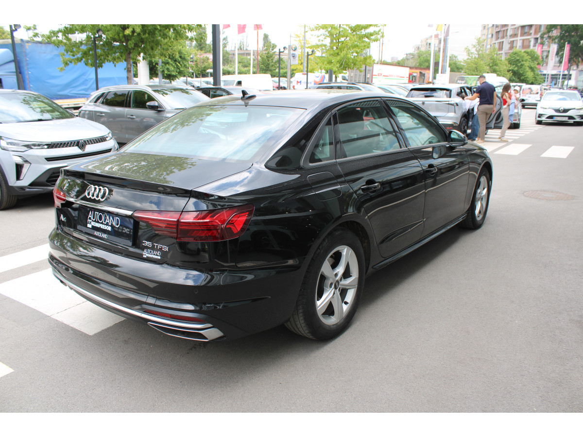 Audi A4 35 TFSI Hybrid 